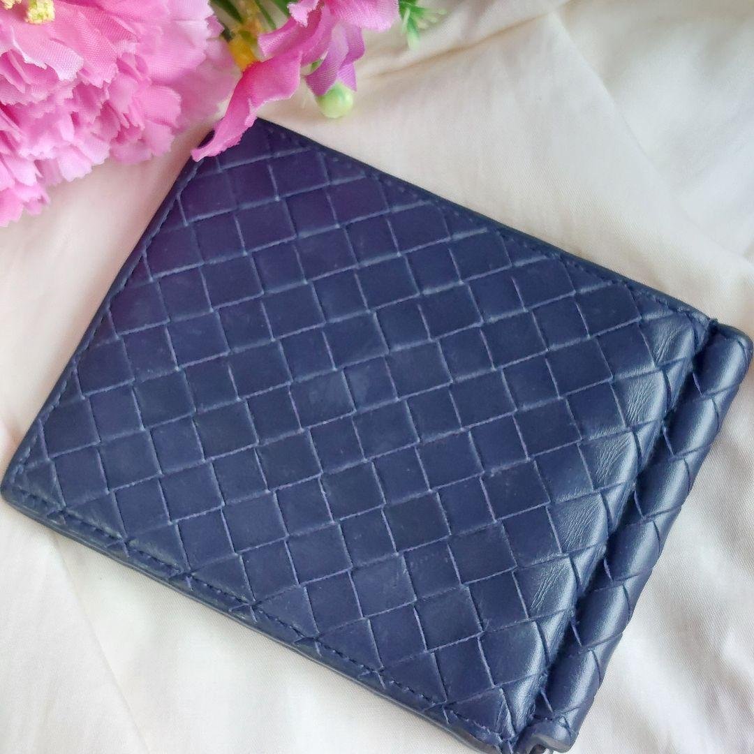 syunさま専用ボッテガ ヴェネタ マネークリップ イントレチャート 紺 革 札 ボッテガヴェネタ BOTTEGA VENETA マネークリップ付き 二つ折り財布 札